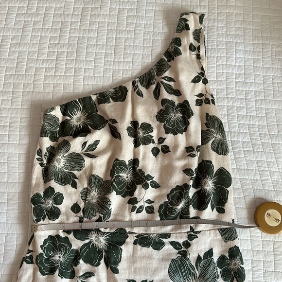 Abercrombie one shoulder linen mini dress. XS. Hawaiian floral, cream/dark green - Picture 5 of 7